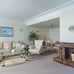 The Palace Hotel, Sunny Day 산콘스탄틴앤헬레나