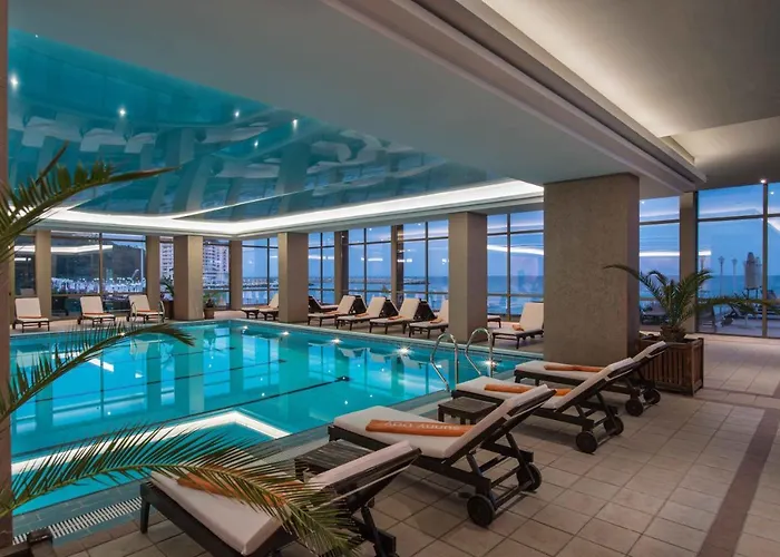 The Palace Hotel, Sunny Day