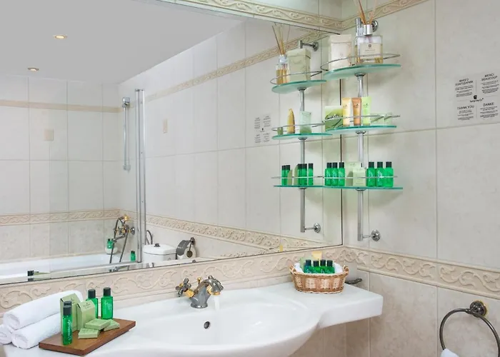 Hotel The Palace Hotel, Sunny Day 5*