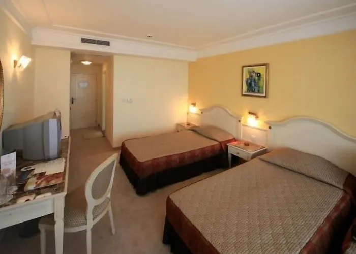 Hotel The Palace Hotel, Sunny Day St Constantin et Helena