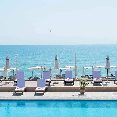 Отель The Palace Hotel, Sunny Day