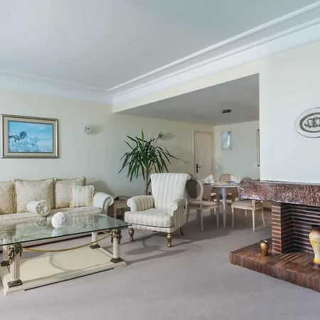 The Palace Hotel, Sunny Day Sf. Constantin și Elena