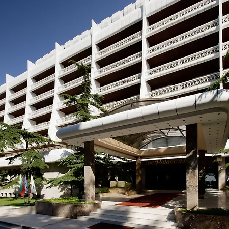 The Palace Hotel, Sunny Day 5*