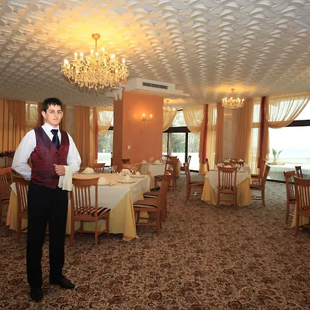 The Palace Hotel, Sunny Day Hotel Sankt Konstantin & Helena
