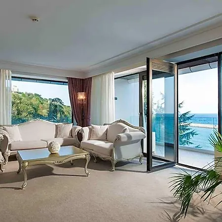 The Palace Hotel, Sunny Day Hotel Sveti Konstantin