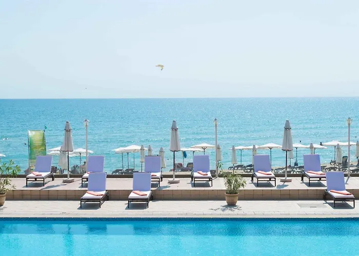 فندق The Palace Hotel, Sunny Day