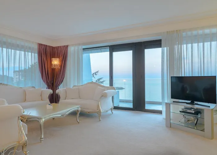 Hotel The Palace Hotel, Sunny Day Saints Constantine and Helena