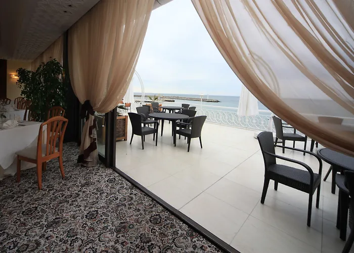 Hotel The Palace Hotel, Sunny Day Saints Constantine and Helena